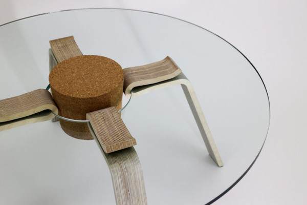 Table-with-Giant-Cork-Stopper-to-Hold-the-Legs-600x400