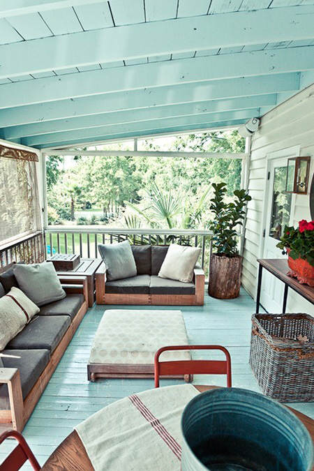 Turquoise-porch