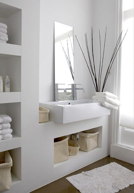 decorar estanterías de baño