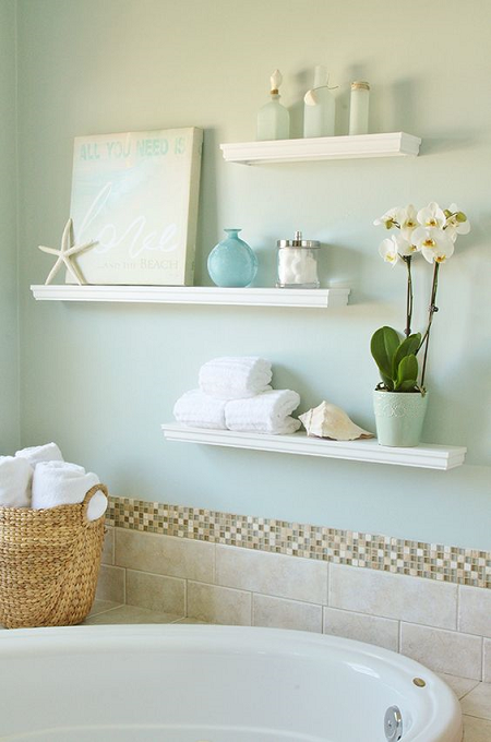 decorar estanterías de baño